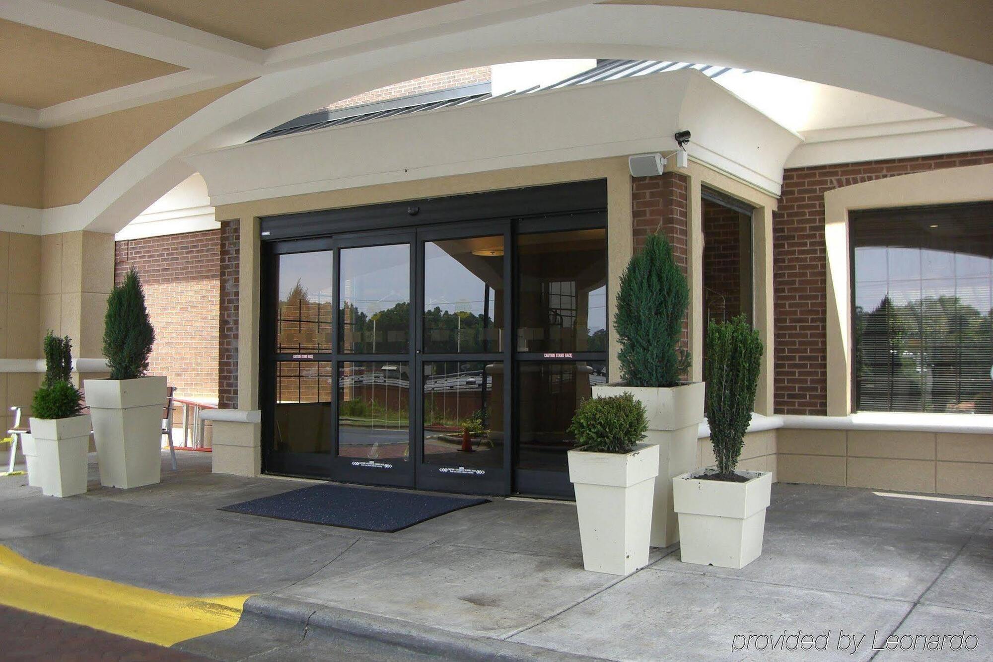 Holiday Inn Express Winston-Salem Medical Ctr Area Dış mekan fotoğraf